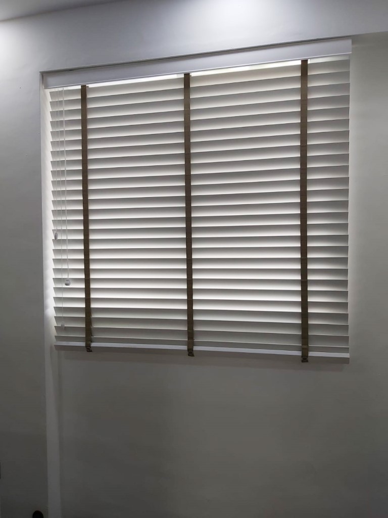vention blind img