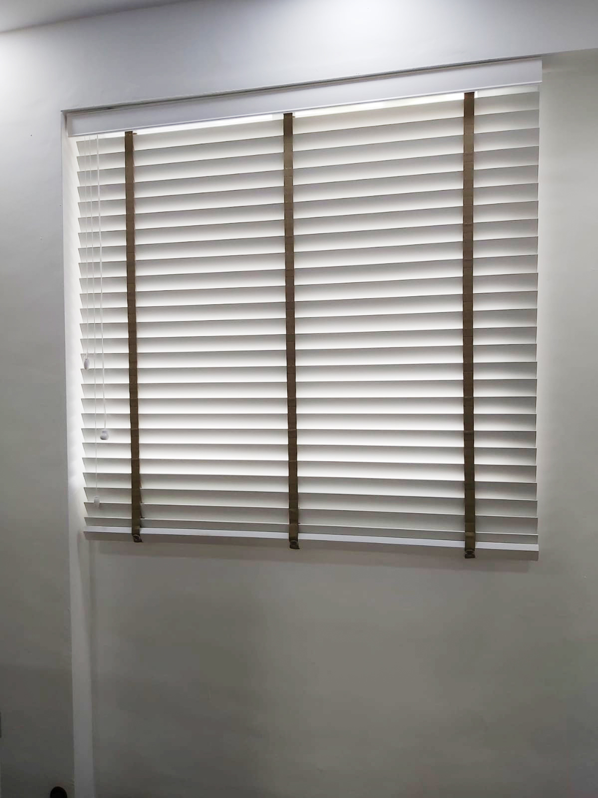 vention blind img